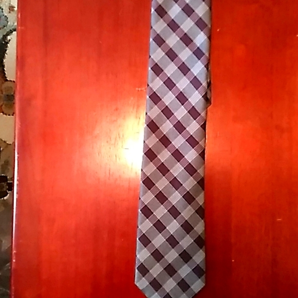 Necktie - Picture 2 of 4